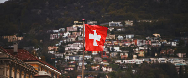 Dr. Rudolf Flösser erklärt: Immobilienfinanzierung für Ausländer in der Schweiz